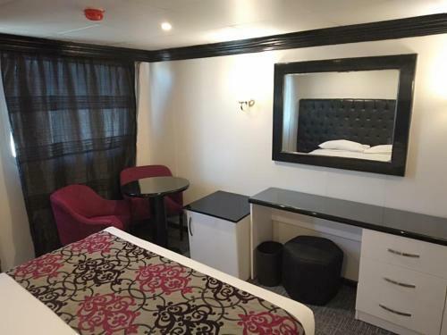 Hotel ?????? ?????