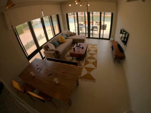 Luxury 3 Bedrooms Town House
