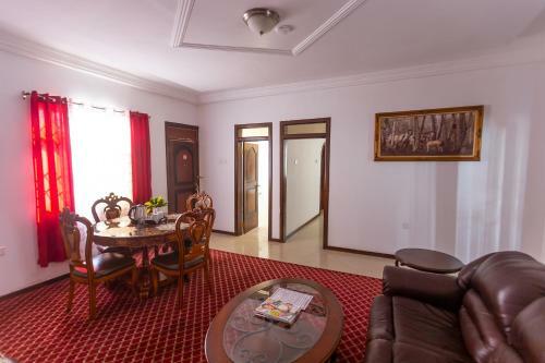 Royal Elmount Hotel