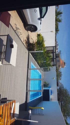 Private Duplex, Host Offering 1 Private Bedroom.