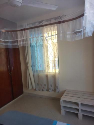 Private Ensuite Room Behind City Mall In Nyali