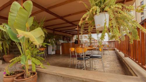 Serene Valley Apartments & Spa