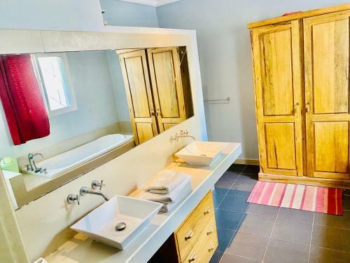Villa Maison A C�t� De La Mer