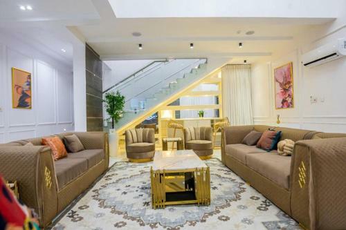 Executive Luxury Premium Duplex Apartments