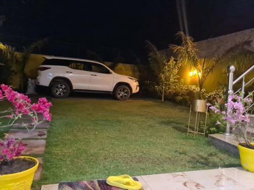 Villa Kartik Homes Cheerful 2-bedrooms Cottage With Refreshing View