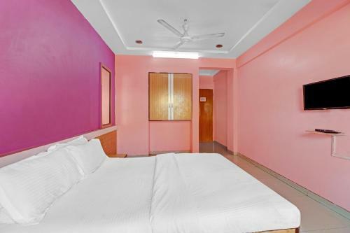 Hotel Collection O 89074 Ananta Lodging Boarding