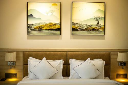 Hotel The Monarch At Chakan Midc, Pune