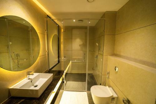 Hotel The Monarch At Chakan Midc, Pune