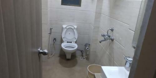 Maxxvalue - Service Apartment Marol