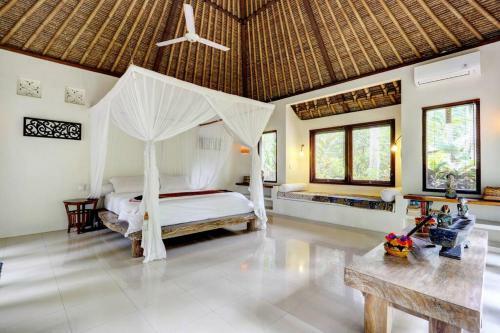 Hotel Rumah Kelapa