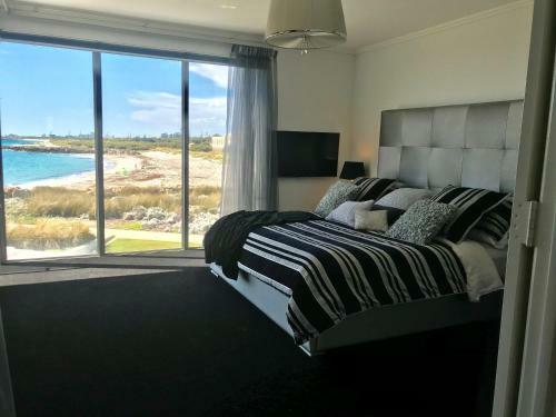 Family Beachside Luxury
