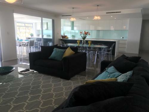 Family Beachside Luxury