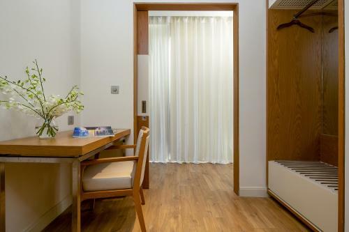 Ocean View Apartment 18 Da Nang Building
