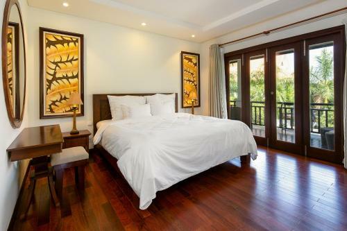 Deluxe Villas In Da Nang Resort