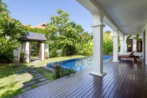 Deluxe Villas In Da Nang Resort