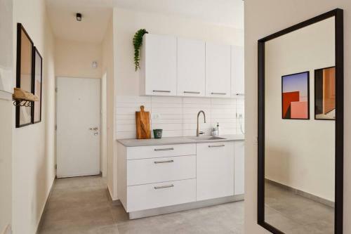 Apartamento ?newly Renovated, Spacious 2br? #bugrashov_life?