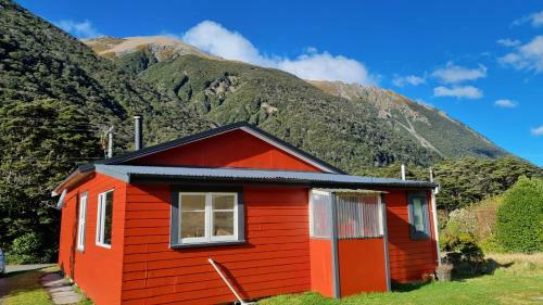 The Tussocks, Arthur's Pass