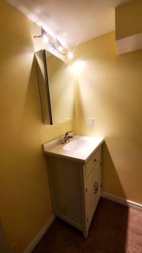 Apartamento 4 Bedroom Semi-detached Home @ Mississauga