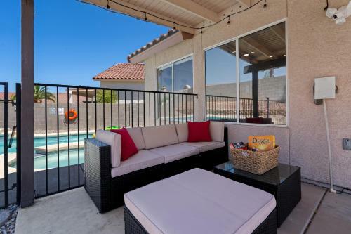 Cheerful Resort With Mountain View, Pool And Spa