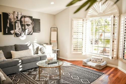 4-bdrm Vacation Dream Home Wbackyard Paradise