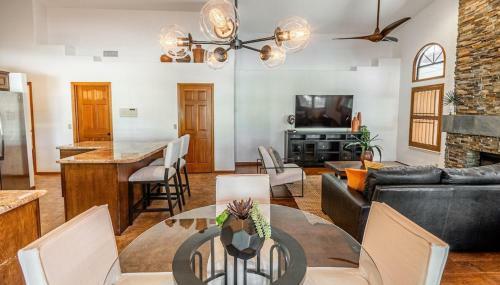 Entertainers Dream In Scottsdale Wpool And Games