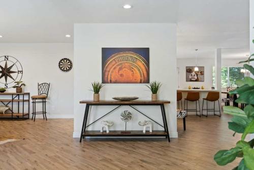 Relaxing Getaway Home Wserene Yard And Pool