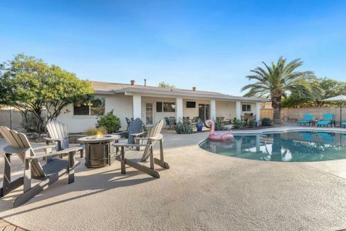 Relaxing Getaway Home Wserene Yard And Pool