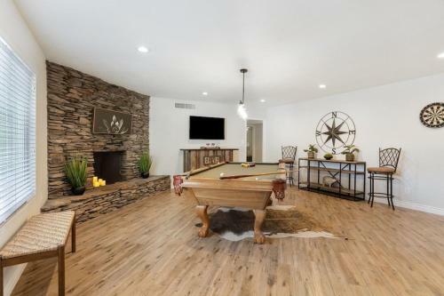 Relaxing Getaway Home Wserene Yard And Pool