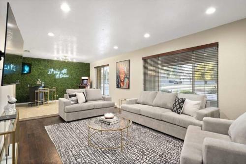 Entertainers Dream 4 Bdrm Htd Pool Games