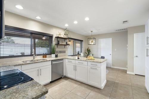 Entertainers Dream 4 Bdrm Htd Pool Games