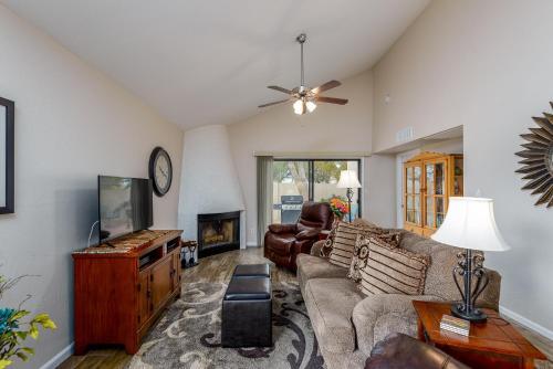 Villa Cypress Home