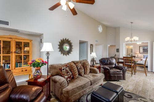 Villa Cypress Home