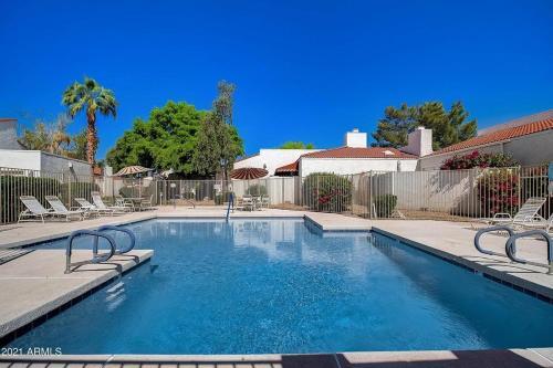 Villa Cypress Home