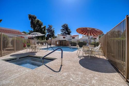 Villa Cypress Home