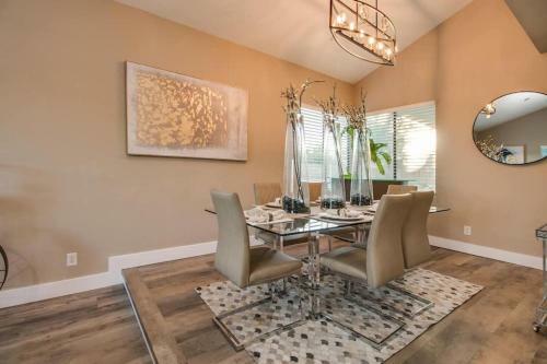 Amazing Remodeled Scottsdale 5 Bdrm Wpool