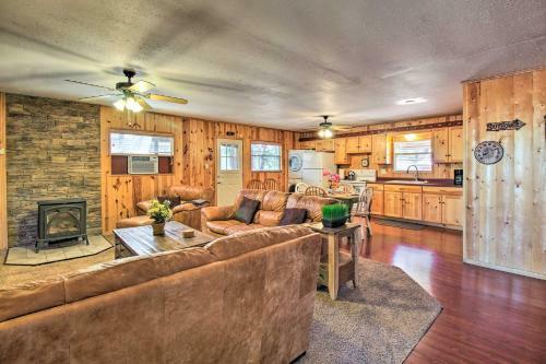 Quiet Az Cabin Retreat Close To Rainbow Lake