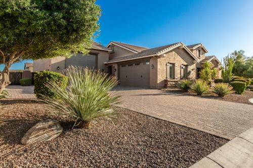 Munoz Queen Creek Home