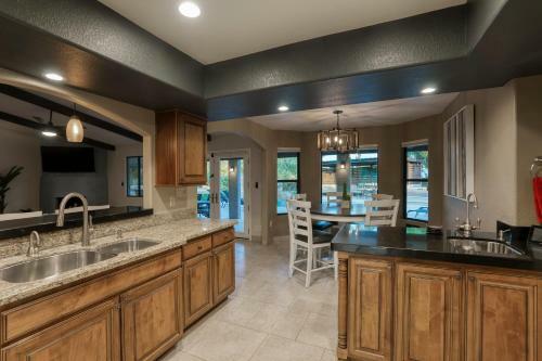 Villa Gray