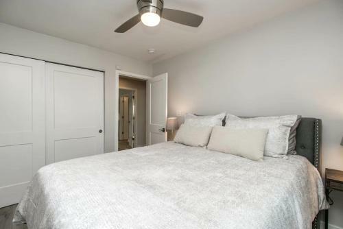 Modern Old Town Scottsdale Home Wdesigner Touch