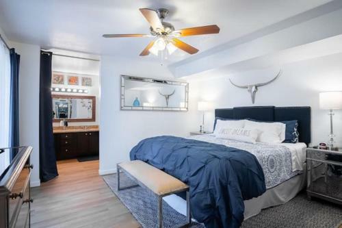 Stylish Central Scottsdale Ground Floor Condo