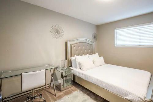Modern Tempe Gem W Sparkling Pool And Game Room