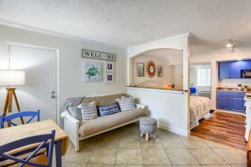 113 Pelican Pointe