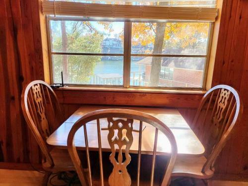 Lake Haven Cottage (on Lake Hamilton)