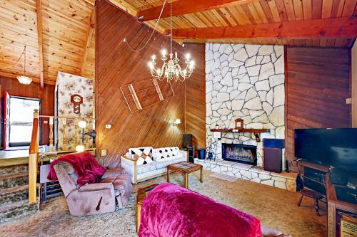 Blue Jay Chalet