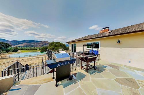Vineyard Vista Ranch Retreat