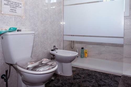 Chalet Con Piscina Privada, Jard�n Y Barbacoa