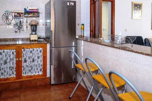 Chalet Con Piscina Privada, Jard�n Y Barbacoa