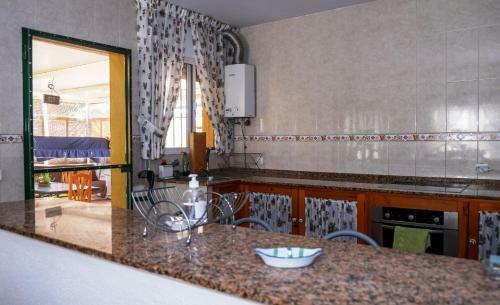 Chalet Con Piscina Privada, Jard�n Y Barbacoa