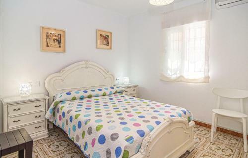 Stunning Apartment In C�rdoba W/ 2 Bedrooms