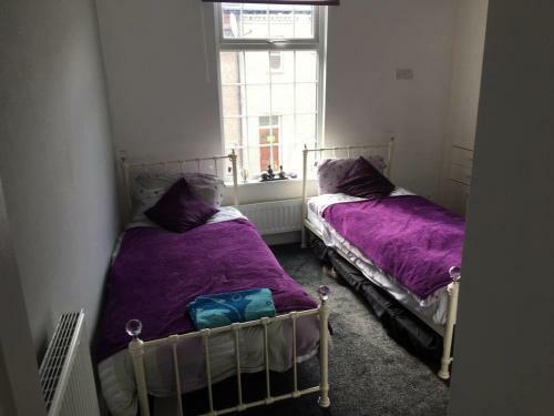 Unique &inviting 2-bed Town House In Darlington